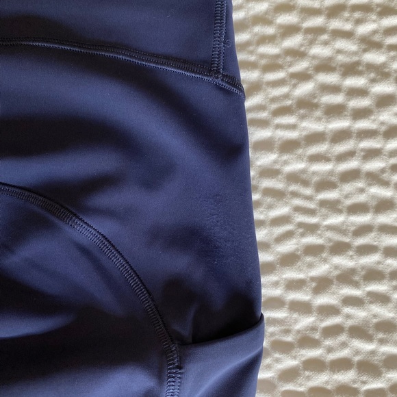 Lululemon Power Thru leggings - Picture 4 of 6